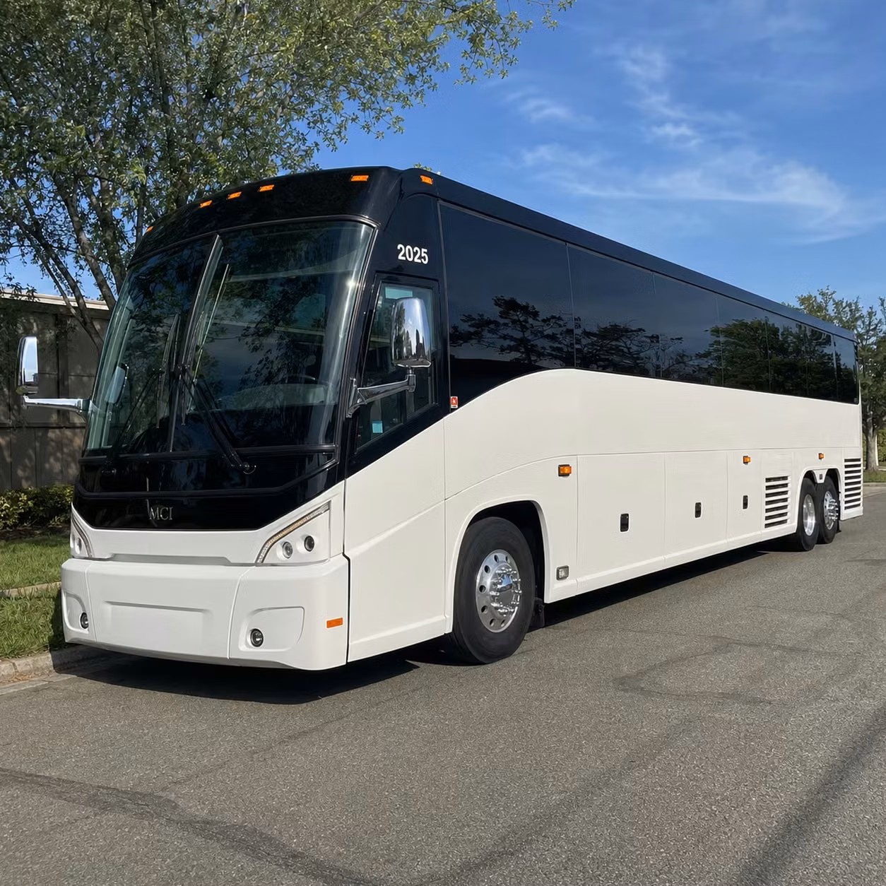 sacramento airport transfers and multi day group travel from woodland