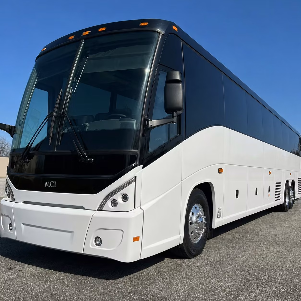 woodland airport transfer shuttle bus services