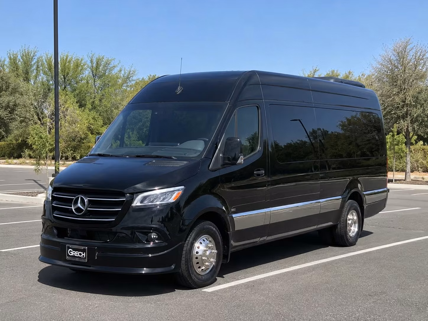 woodland airport transportation