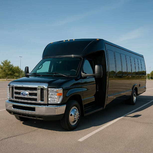 Woodland Charter Bus 18 Passenger Minibus