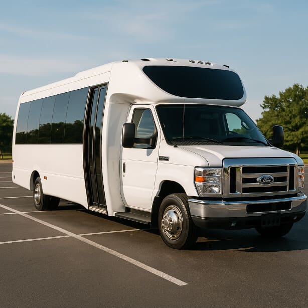 Woodland Charter Bus 20 Passenger Minibus
